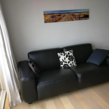 Modern Studio With Seaview. アパート
